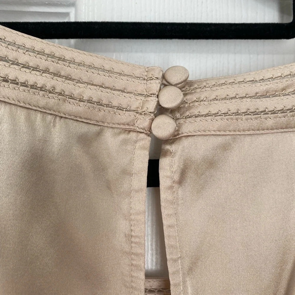 White House Black Market Silk Stretch Nude Cami Tank in XXS - Picture 4 of 6